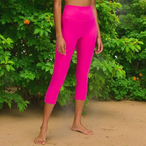 Lululemon Align High Rise Crop 21" in Sonic Pink 10 - Picture 1 of 7
